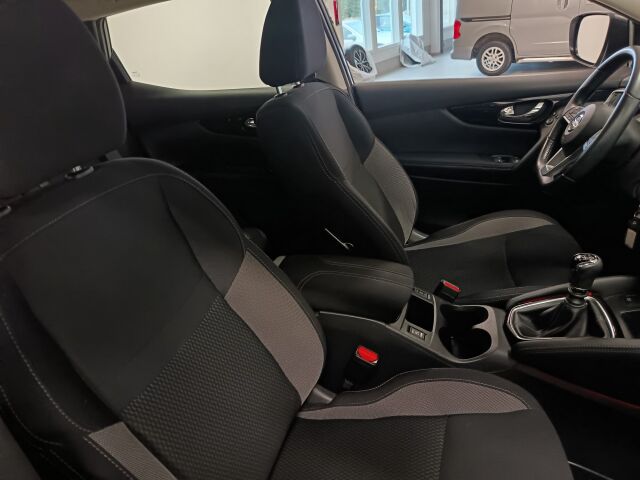 NISSAN Qashqai 2018 DIG-T 115 Acenta 2WD 6M/T* PÖRHÖ TURVA 12KK/ 20 TKM (590 e)