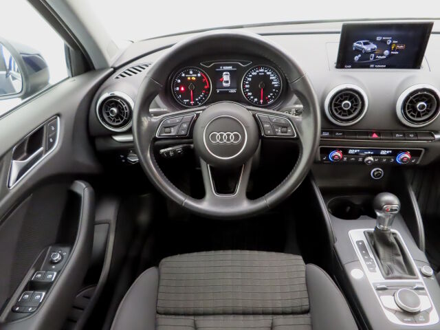 Audi A3 2018 Sedan Pro Business Sport 1,5 TFSI COD 110 kW S tronic