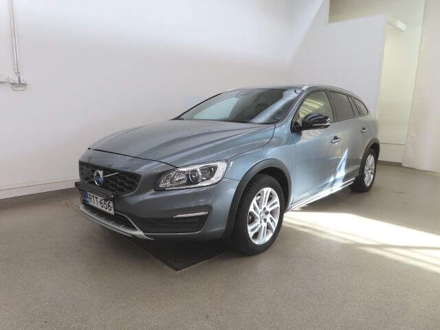 VOLVO V60 Cross Country 2019 D4 AWD Classic aut