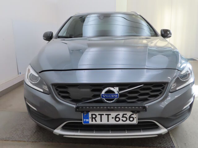 VOLVO V60 Cross Country 2019 D4 AWD Classic aut