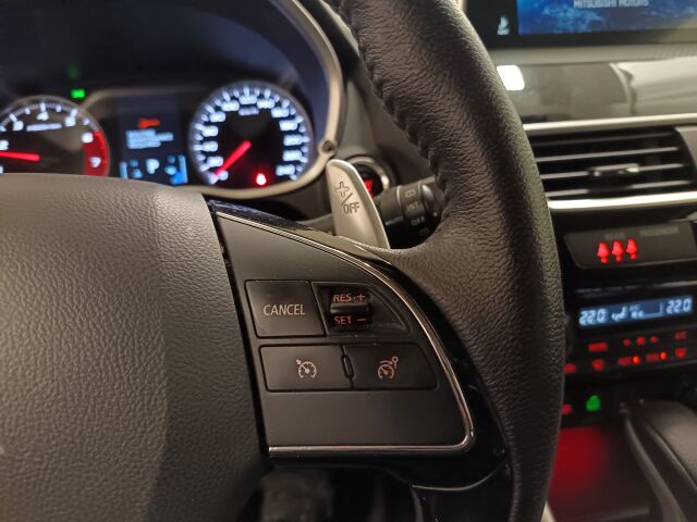 MITSUBISHI Eclipse Cross 2019 1,5 MIVEC Intense EXE CVT 2WD