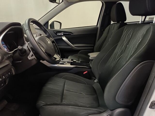 MITSUBISHI Eclipse Cross 2019 1,5 MIVEC Intense EXE CVT 2WD