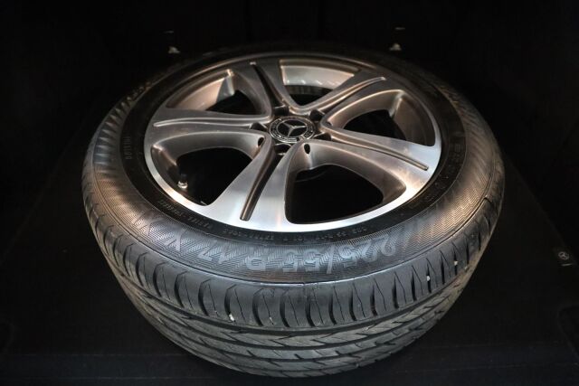 MERCEDES-BENZ E 2019 220 d 4Matic T A Edition One Business