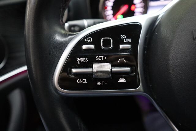 MERCEDES-BENZ E 2019 220 d 4Matic T A Edition One Business