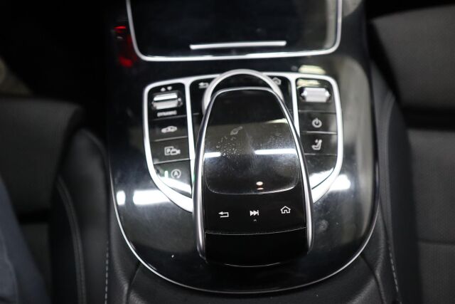 MERCEDES-BENZ E 2019 220 d 4Matic T A Edition One Business