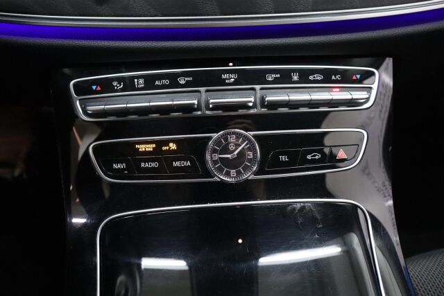 MERCEDES-BENZ E 2019 220 d 4Matic T A Edition One Business