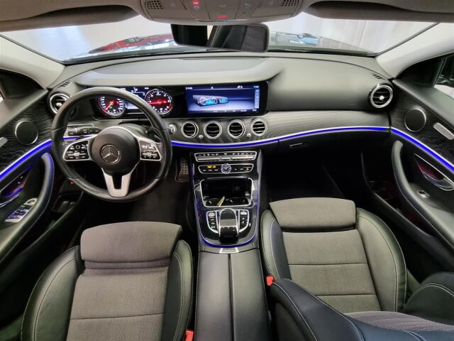 MERCEDES-BENZ E 2019 220 d 4Matic T A Edition One Business / Webasto / Navi / Koukku / 360-Kamera