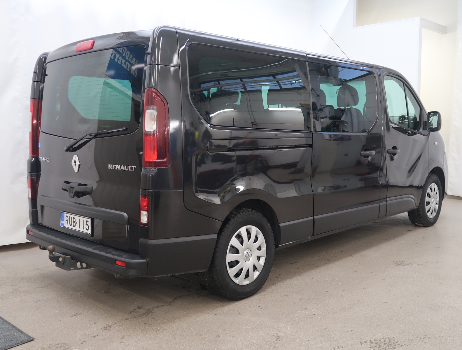Renault Trafic Bussi 2019, bild 3/11
