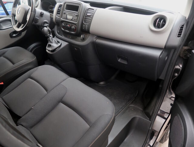 RENAULT Trafic Passenger 2019 dCi 120hv Turbo L2H1 1+8 hlö.Sis.Alv