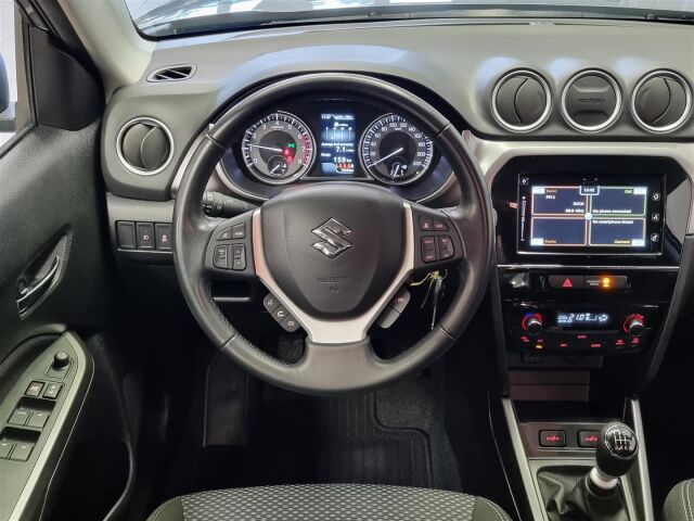 SUZUKI Vitara 2022 1,4 BOOSTERJET 4WD GL+ 6MT HYBRID  *ACC / Vetokoukku / Moottorinlämmitin / P-kamera *