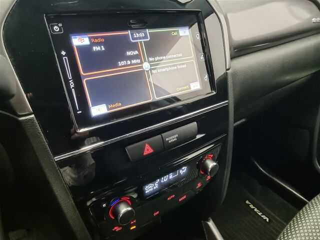 SUZUKI Vitara 2022 1,4 BOOSTERJET 4WD GL+ 6MT HYBRID  *ACC / Vetokoukku / Moottorinlämmitin / P-kamera *