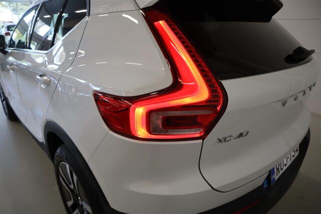 VOLVO XC40 2020 T5 TwE Business Inscription aut