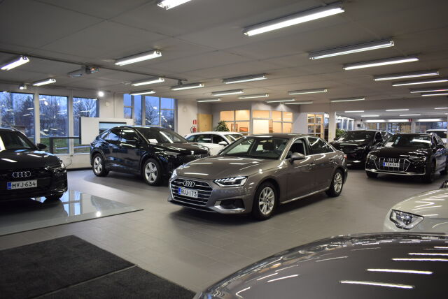 AUDI A4 2020 Sedan Business Advanced Comfort Edition 40 TDI 140 kW quattro S tronic* Jakohihna just vaihdettu*