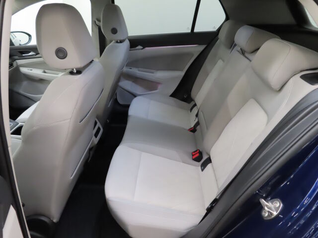 Volkswagen Golf 2021 First Edition 1,5 eTSI 110 kW (MHEV) DSG-automaatti