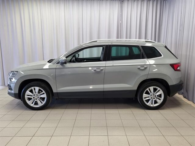 SKODA Karoq 2019 1,5 TSI Style DSG Autom. / Koukku / ACC / P-Kamera / Webasto / Navi /