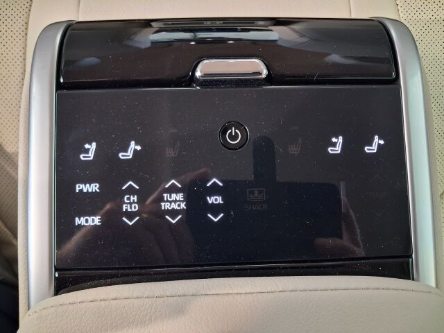 Toyota Camry 2021 2,5 Hybrid Premium, Myydään asiakkaan lukuun.