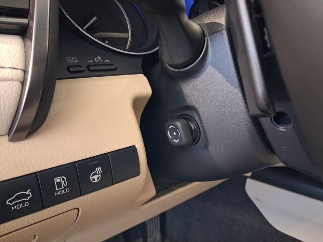 Toyota Camry 2021 2,5 Hybrid Premium, Myydään asiakkaan lukuun.