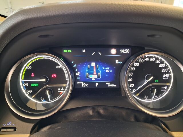 Toyota Camry 2021 2,5 Hybrid Premium, Myydään asiakkaan lukuun.
