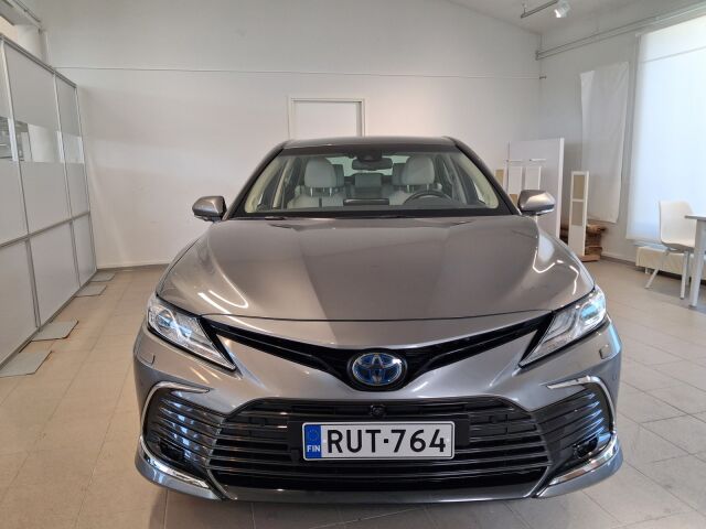 Toyota Camry 2021 2,5 Hybrid Premium, Myydään asiakkaan lukuun.