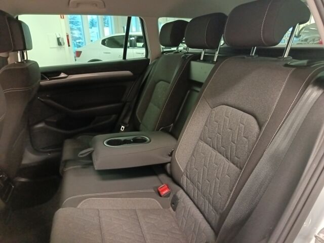 VOLKSWAGEN Passat 2023 Variant Comfort Business 1,5 TSI EVO 110 kW DSG-automaatti