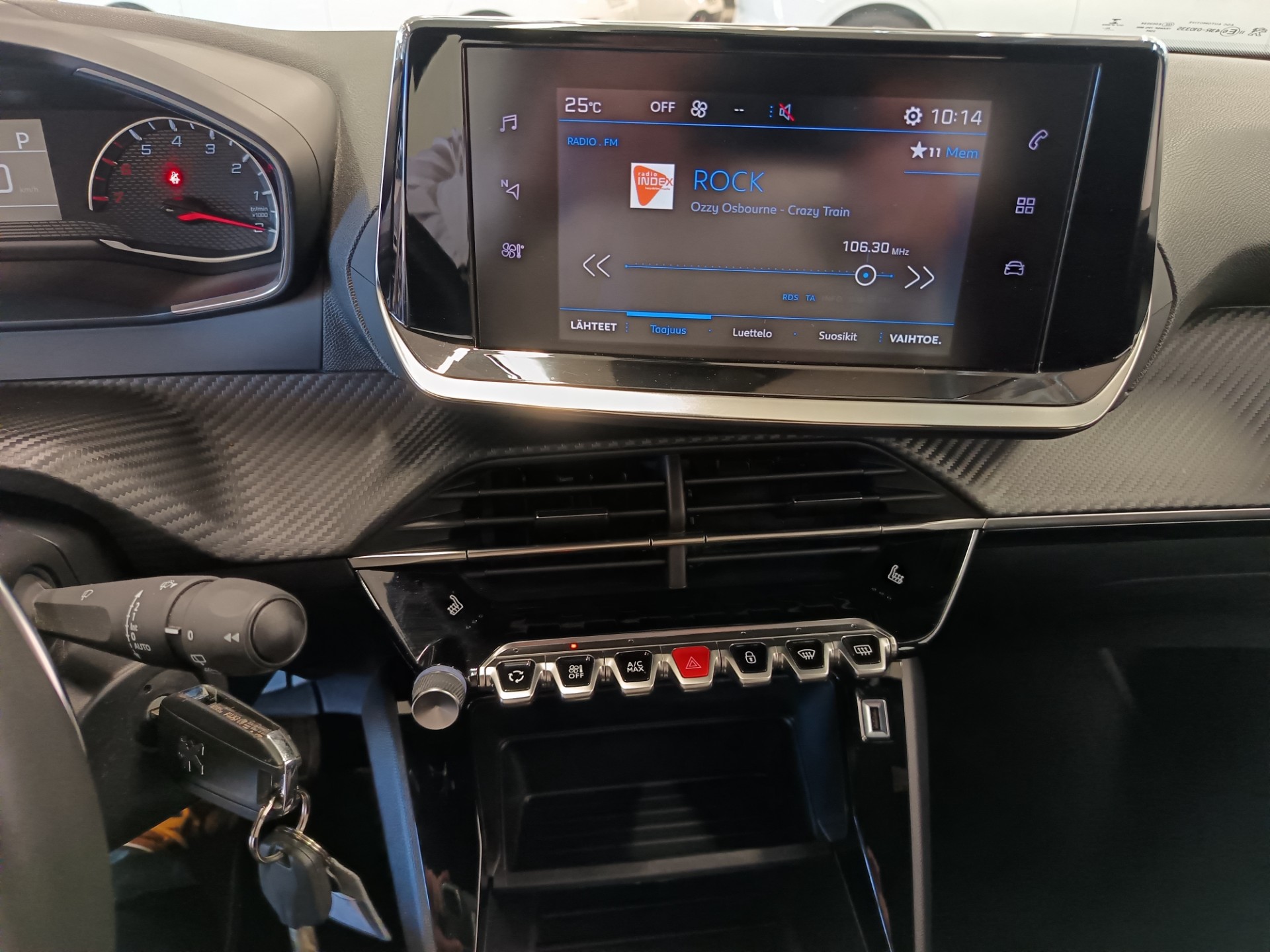 Peugeot 2008 2023, kuva 4/9