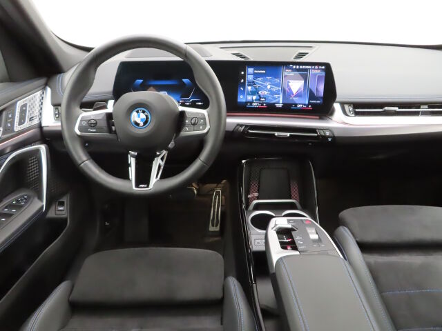 BMW iX1 2023 U11 30 xDrive Fully Charged