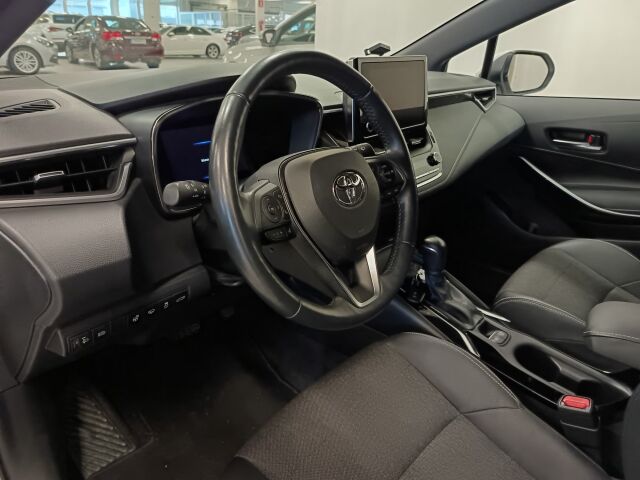 TOYOTA Corolla 2023 Touring Sports 1,8 Hybrid Prestige Edition** NYT OIS SUPERSUOSIKKI VÄHILLÄ KILOMETREILLÄ**