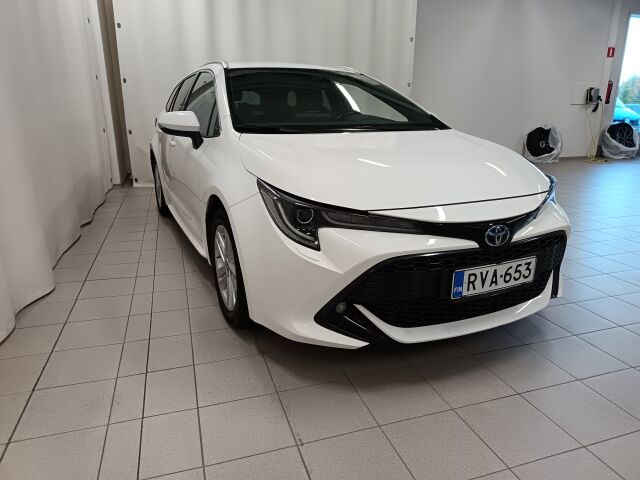 TOYOTA Corolla 2023 Touring Sports 1,8 Hybrid Prestige Edition** NYT OIS SUPERSUOSIKKI VÄHILLÄ KILOMETREILLÄ**