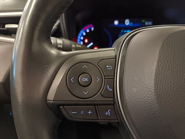 TOYOTA Corolla 2023 Touring Sports 1,8 Hybrid Prestige Edition** NYT OIS SUPERSUOSIKKI VÄHILLÄ KILOMETREILLÄ**