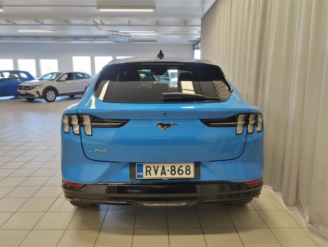 FORD Mustang Mach-E 2024 98kWh 351hv AWD 5-ovinen