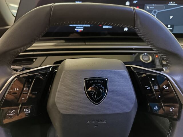 Peugeot 3008 2025 Allure Launch Edition Plug-in Hybrid 195 Automaatti