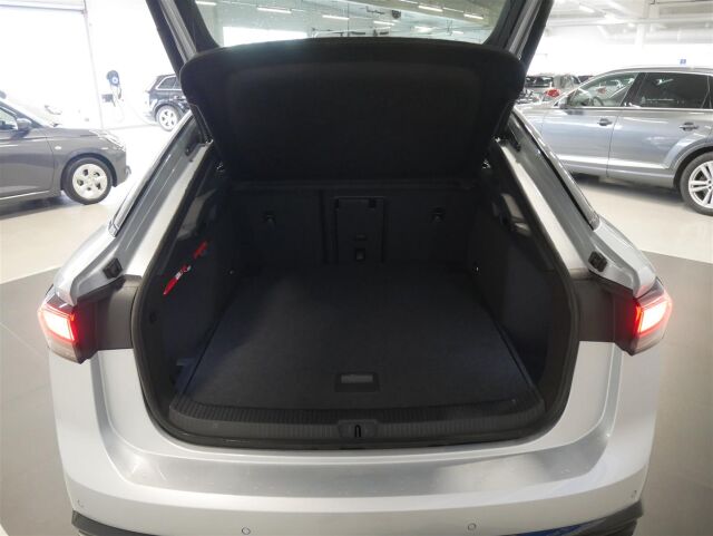 Volkswagen ID.7 2025 Pro Limited 210 kW Akku 77 kWh*sis. 2x 20'' renkaat aluvantein* MY24