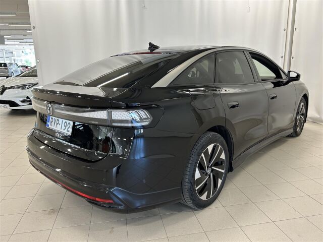 Volkswagen ID.7 2023 ID.7 Pro Elegance. akku 77 kWh 210 kW / 286 hv**OIKIASTI MAKIA SÄHKÄRI SOPIVATI KÄYTETTYNÄ**