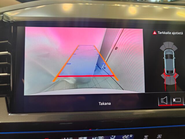 Audi Q4 e-tron 2024 Sportback 55 e-tron Land of quattro S line