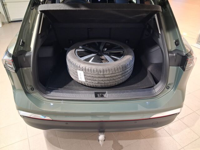 VOLKSWAGEN Tiguan 2024 Elegance Business 1,5 eTSI 110 kW DSG-automaatti