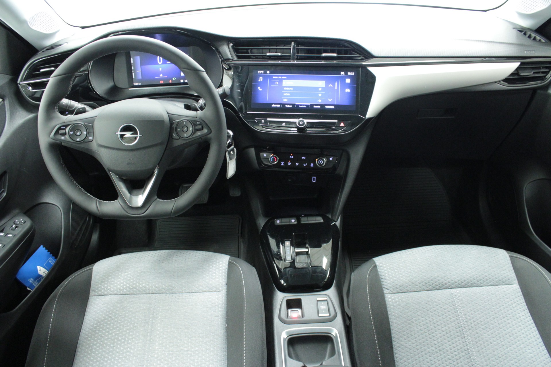 Opel Corsa Hybrid 100 A 125 v. Edition 2024, kuva 7/13