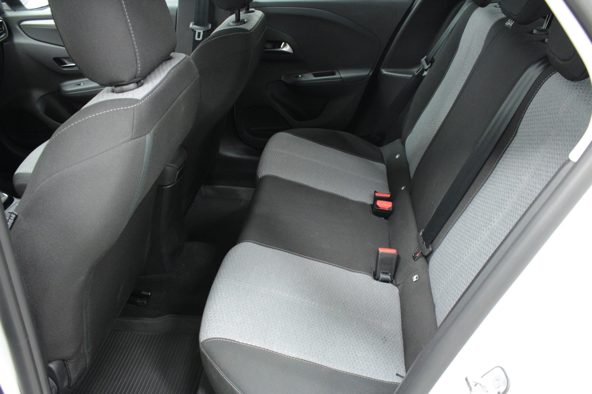 Opel Corsa Hybrid 100 A 125 v. Edition 2024, kuva 6/13