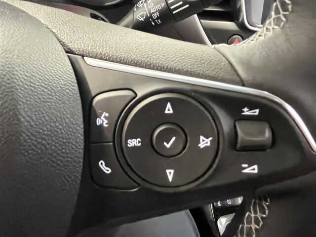 OPEL Crossland 2024 Comfort Edition 130 A, 1-omisteinen, takuu!