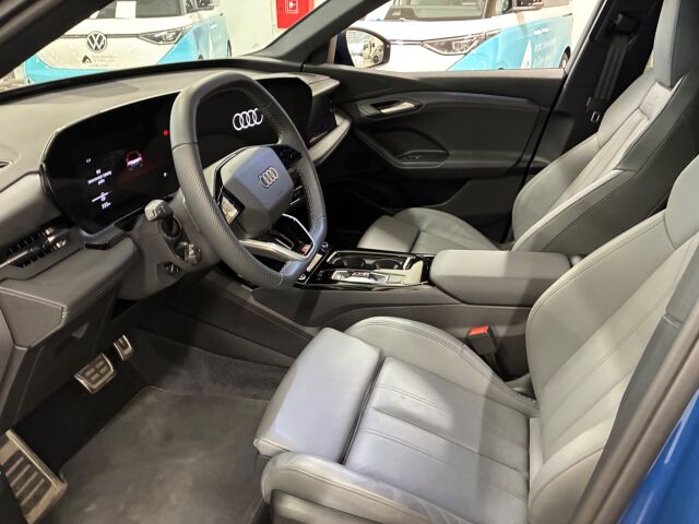 AUDI Q6 e-tron 2024 quattro