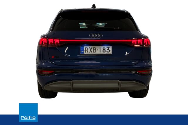 AUDI Q6 e-tron 2024 quattro