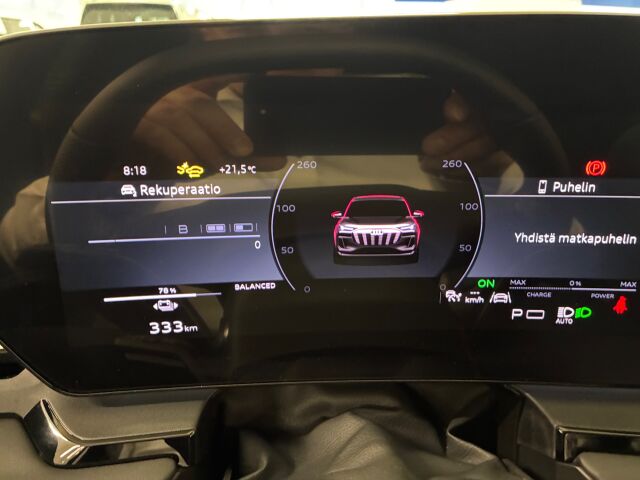 AUDI Q6 e-tron 2024 quattro