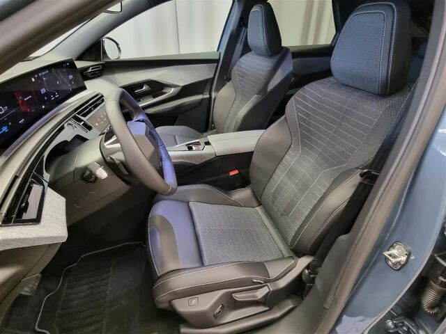 Peugeot E-3008 2025 Allure Business 73 kWh 210 Automaatti
