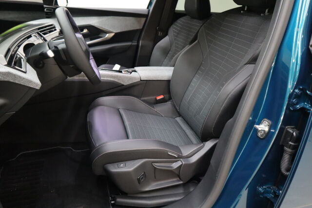 Peugeot E-3008 2025 Allure Business 73 kWh 210 Automaatti