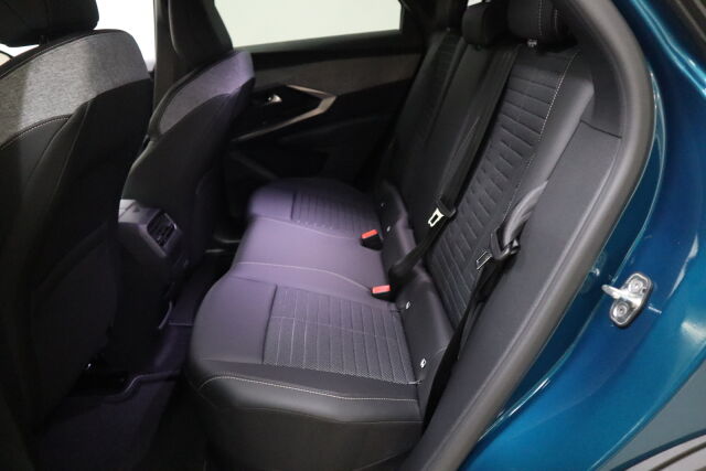 Peugeot E-3008 2025 Allure Business 73 kWh 210 Automaatti