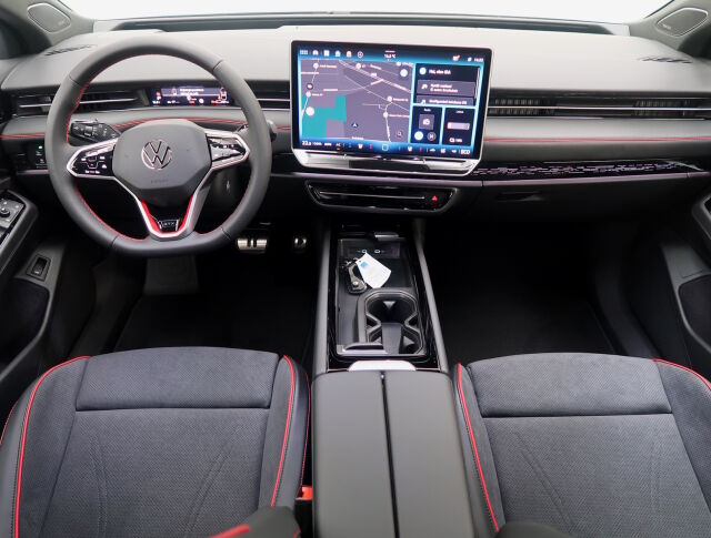 Volkswagen ID.7 2025 Tourer GTX 4MOTION 75-v Juhlamalli 250 kW, akku 86 kWh