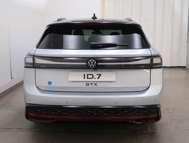 Volkswagen ID.7 2025 Tourer GTX 4MOTION 75-v Juhlamalli 250 kW, akku 86 kWh