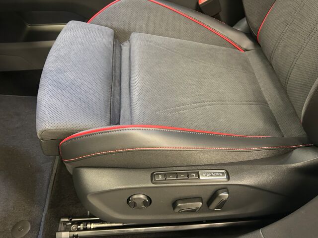 Volkswagen ID.7 2025 Tourer GTX 4MOTION 75-v Juhlamalli 250 kW, akku 86 kWh
