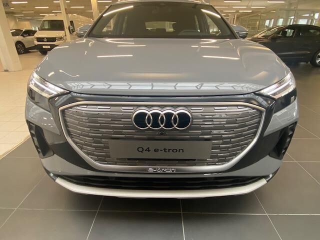 Audi Q4 e-tron 2025 SUV 45 e-tron Land of quattro Plus, Matrix ja koukku.Kesäetu tuhat euroa