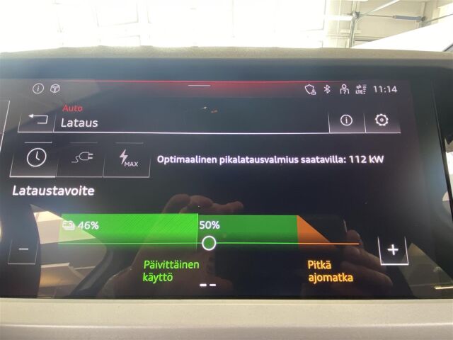 Audi Q4 e-tron 2025 SUV 45 e-tron Land of quattro Plus, Matrix ja koukku