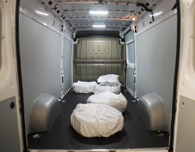 Fiat Ducato 2025 Multijet3 140 L3H2 MT / ALV / 2 x renkaat / Vanerointi / Koukku / LED-valot / P.kamera / Webasto /